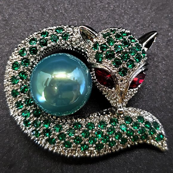 Exquisite Cindy Xiang Green Fox Pin Brooch Pendant - Picture 2 of 3